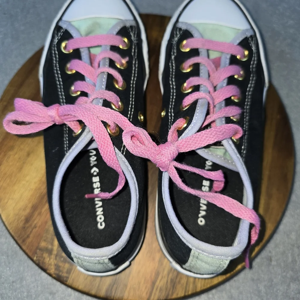 Kids Converse All stars Black and Pink Sneakers Size 13.5Y
